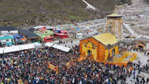 जयघोष से गूंजी केदारघाटी, शीतकालीन प्रवास पर चली बाबा की डोली..