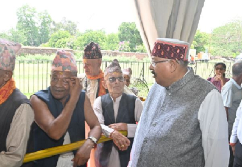 चारधाम यात्रा पंजीकरण केंद्र की व्यवस्थाओं का पर्यटन मंत्री सतपाल महाराज ने लिया जायज़ा..