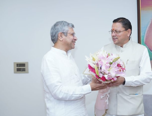 रेल कनेक्टिविटी बढ़ाने की पहल, सीएम धामी ने रेल मंत्री के सामने रखे कई बड़े प्रस्ताव..